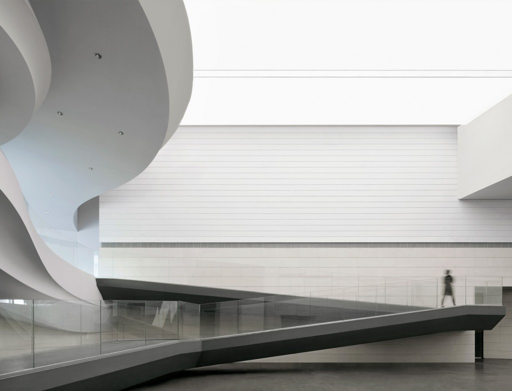waa Museum of Contemporary Art Yinchuan interior Atrium gallery 未觉建筑 银川当代美术馆 室内 中庭 展示厅
